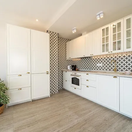 Limoncello شقة زادار